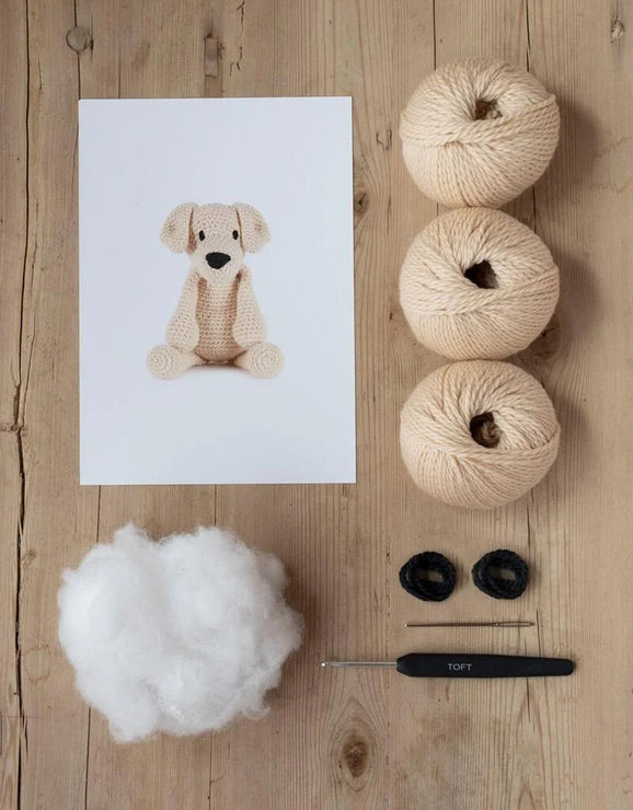 Eleanor the Labrador Crochet Kit