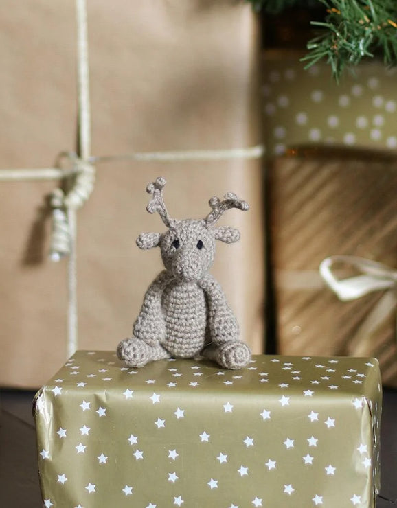 Mini Donna The Reindeer Crochet Kit