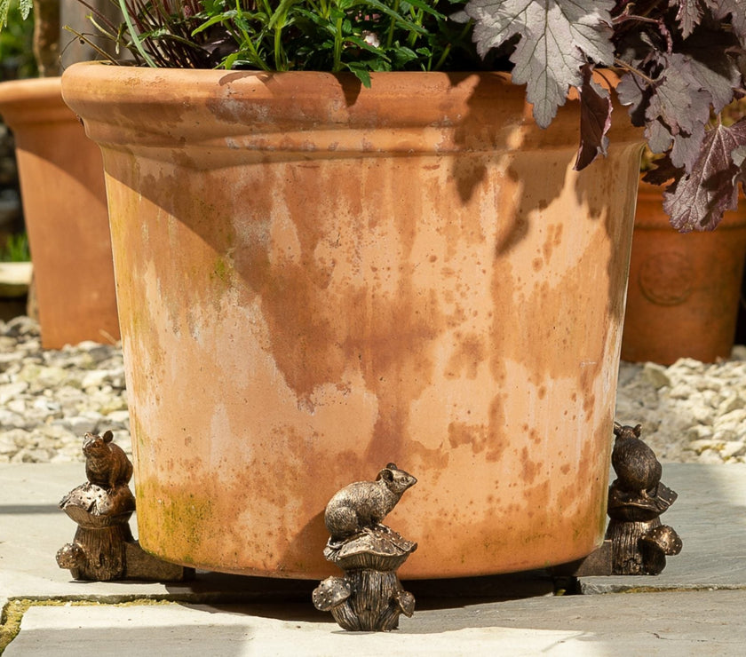 Mouse on Mushroom Plant Pot Feet – Set of 3