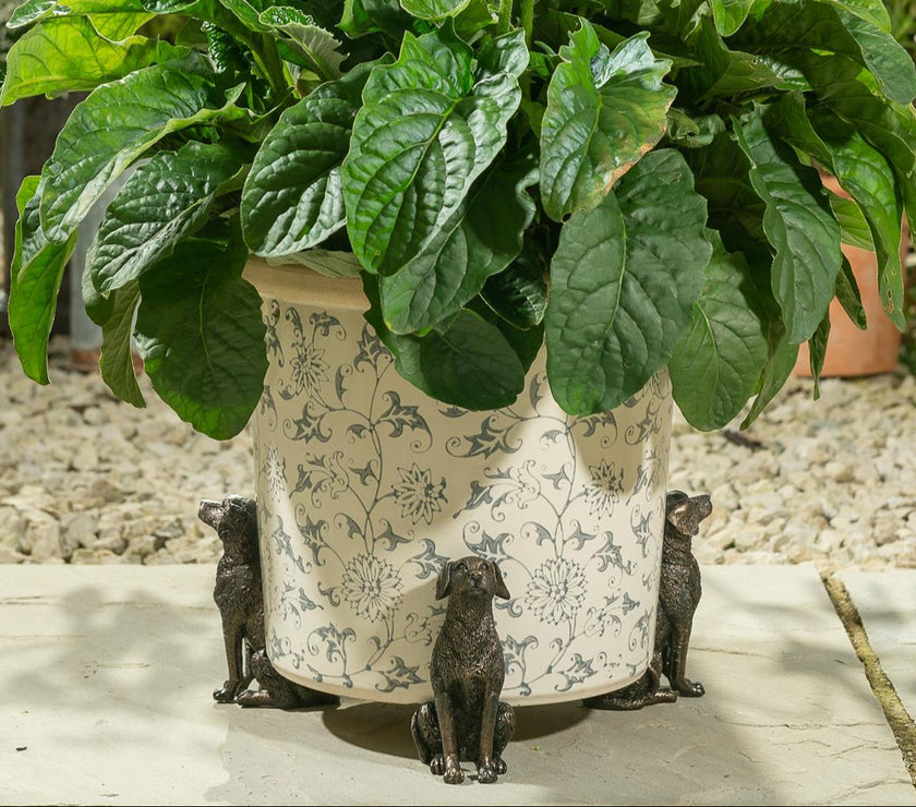 Sitting Labrador Plant Pot Feet – Set of 3